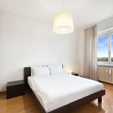 Allianz House - Panoramic San Siro Cozy House-3